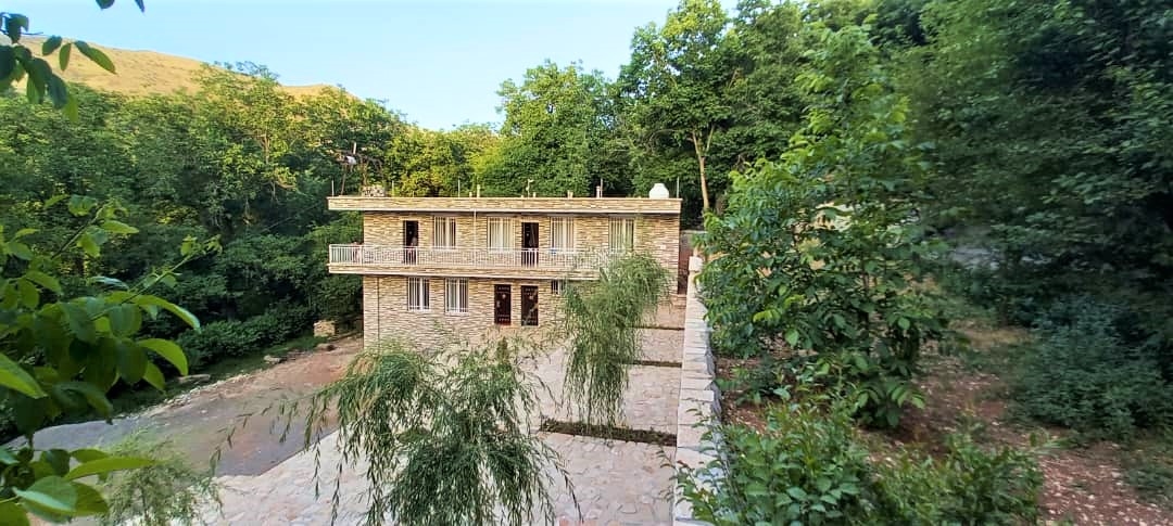 اجاره خانه باغ روستایی در خانقاه پاوه-یک خوابه طبقه اول