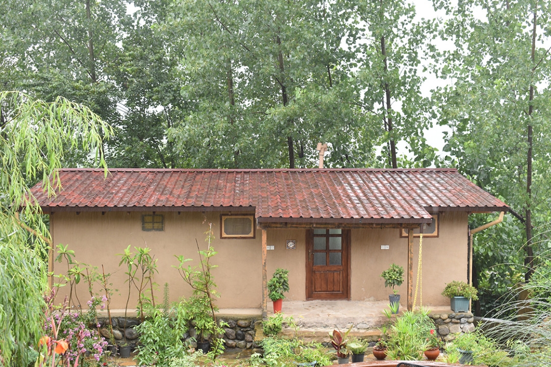 رزرو خانه سنتی بومگردی در روستای کلاچ پا تنکابن - صنوبرvip