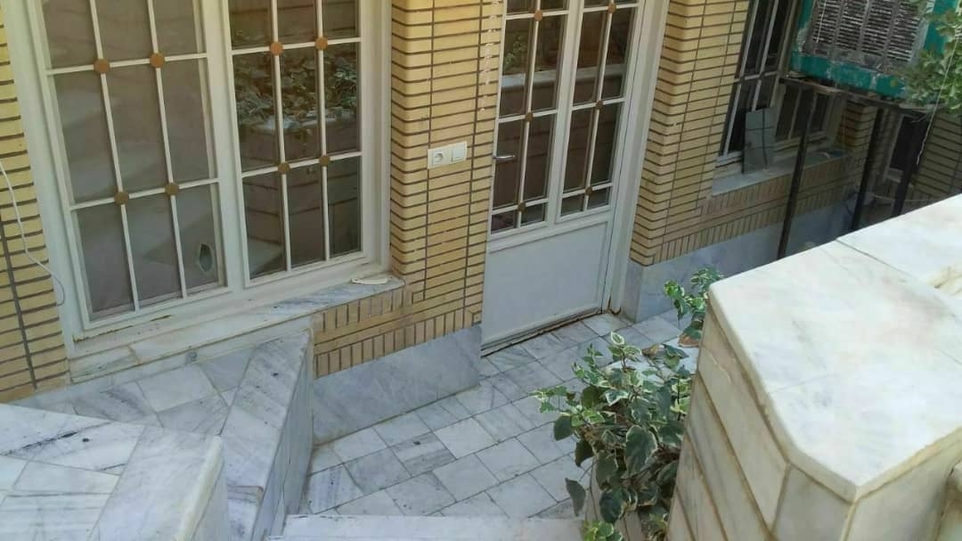 اجاره منزل ویلایی در کمال الملک کاشان - تکخواب