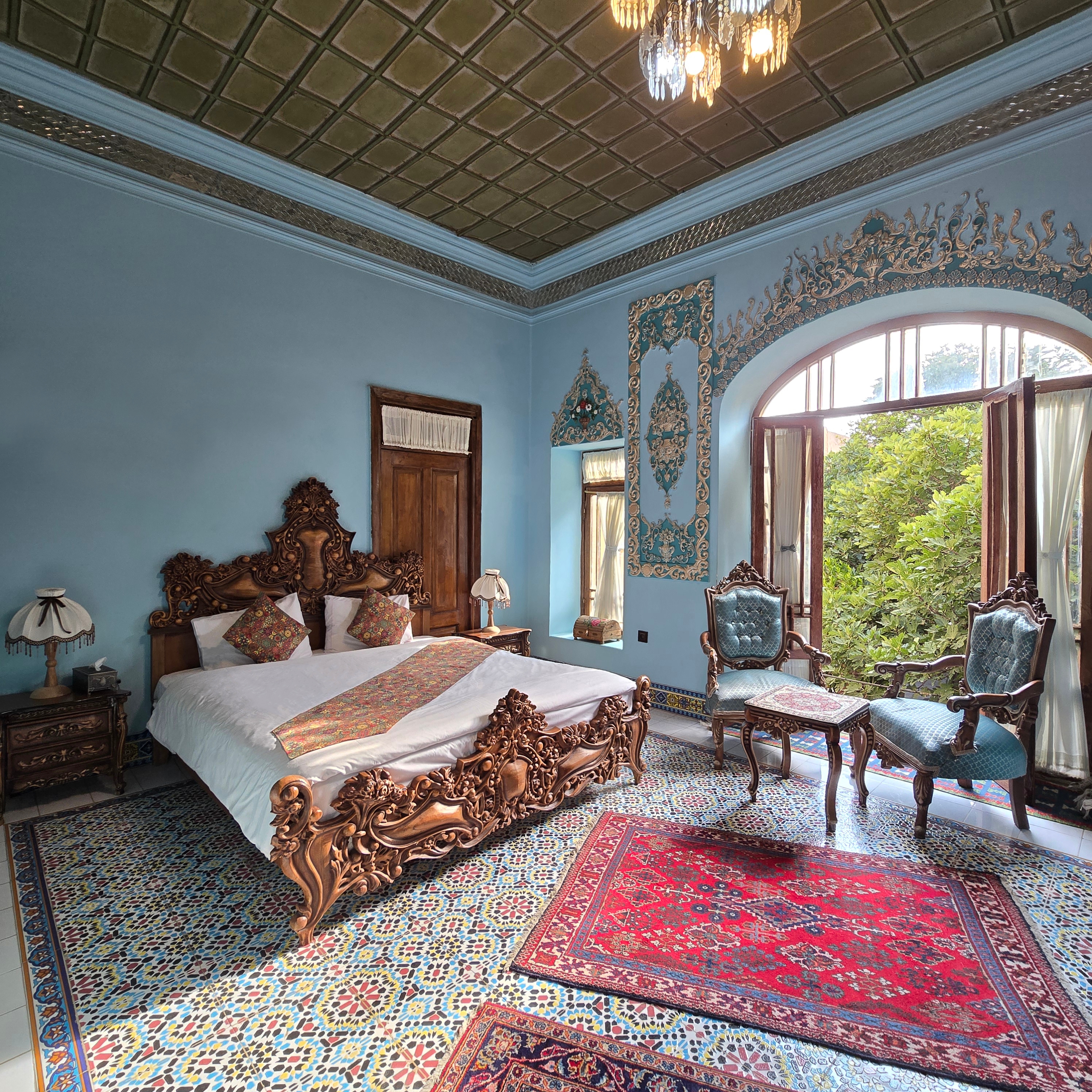 اجاره اقامتگاه سنتی در 9 دی شیراز - شاهنشین