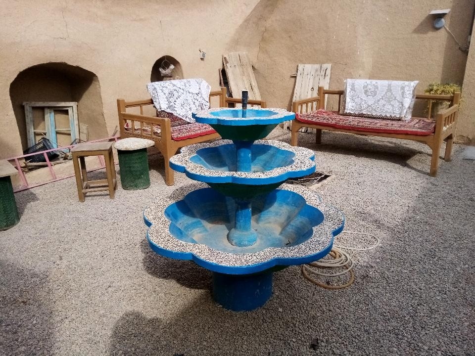 اجاره اقامتگاه بومگردی در بیابانک سرخه - دستکند