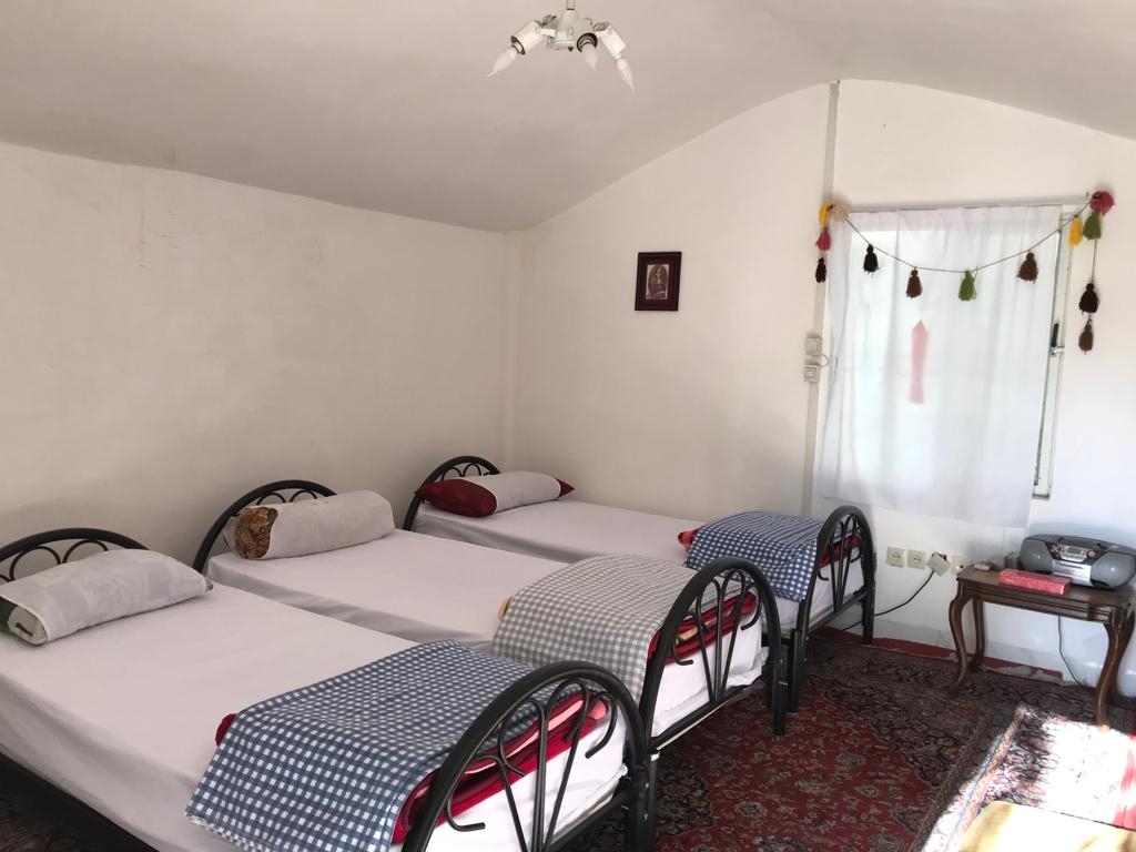 اجاره اتاق در هادی ساعی بم - گلبهار