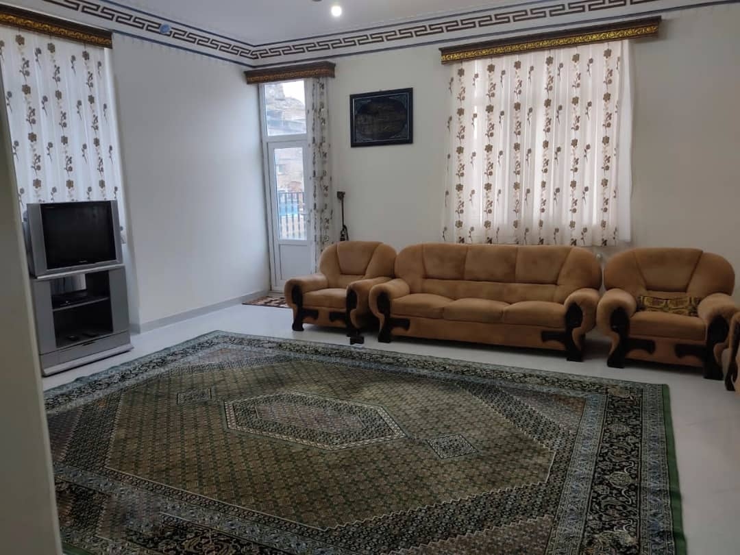 اجاره آپارتمان  دو خوابه در پیرشالیار اورامان تخت -طبقه سوم