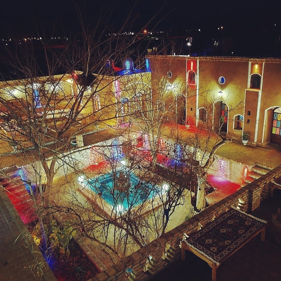 اجاره اقامتگاه بومگردی در ابوزیدآباد