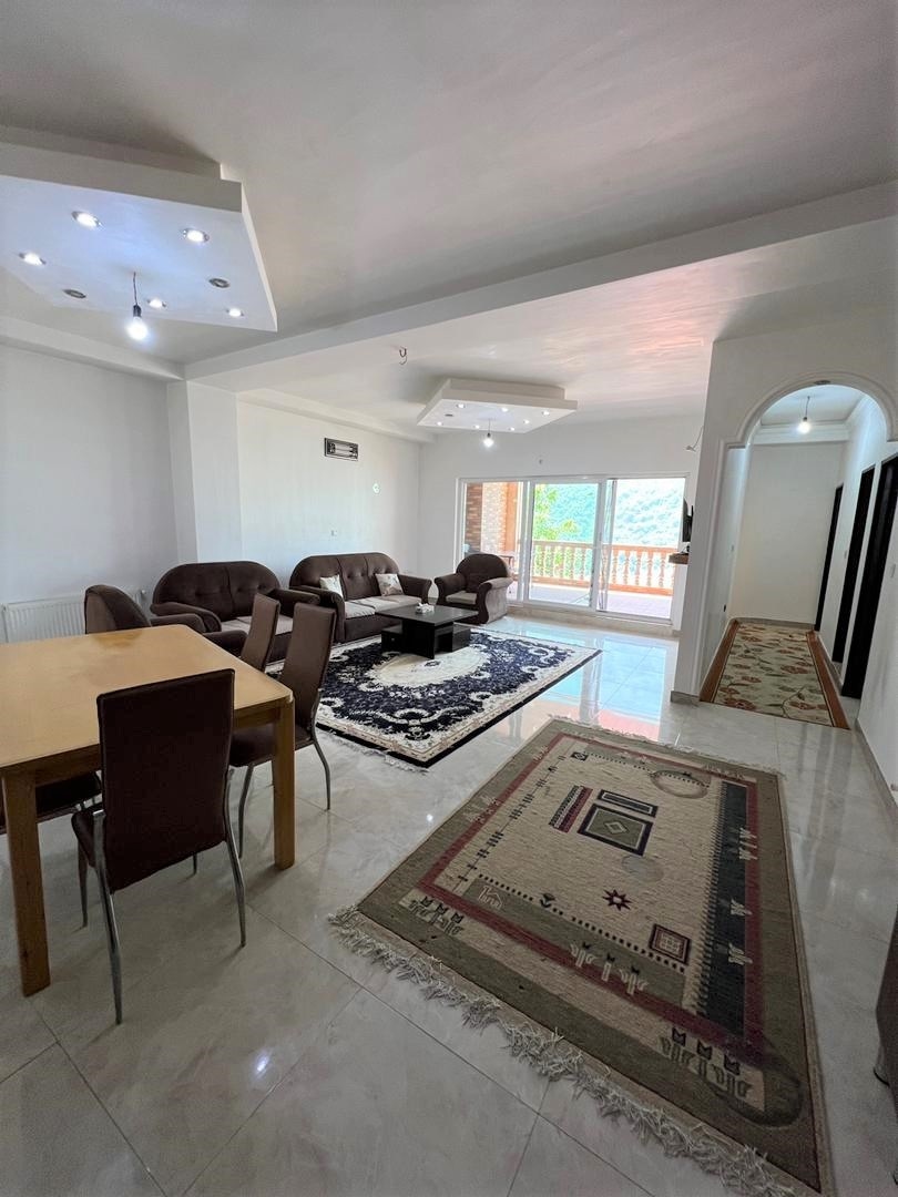 اجاره آپارتمان در جاده جنگلی تنکابن - طبقه دوم