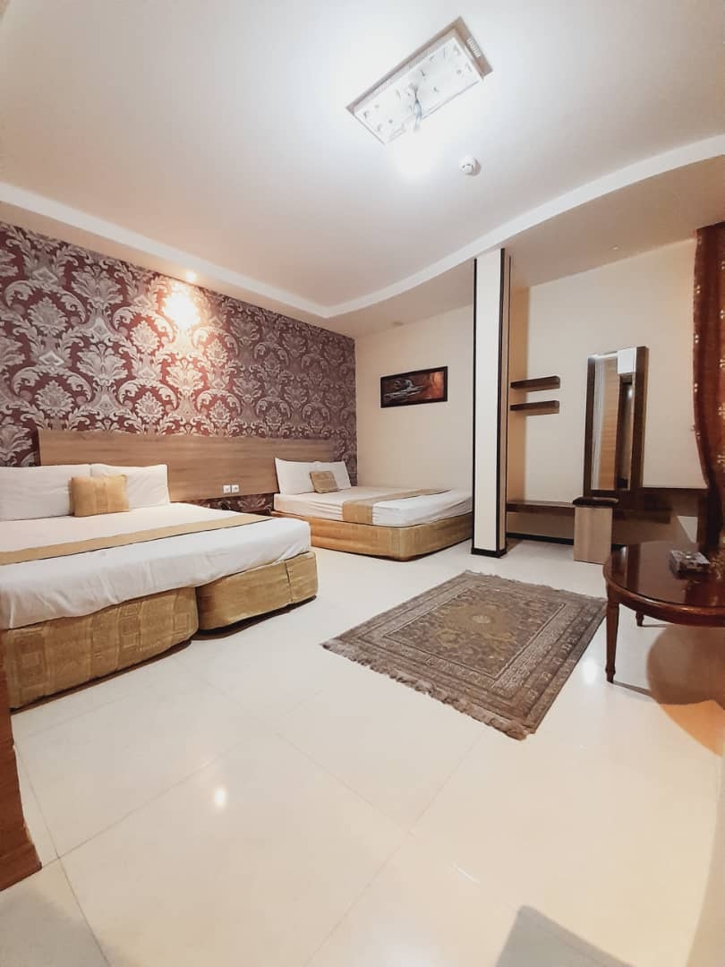 اجاره اتاق در خیابان 17 شهریور مشهد - 5تخته