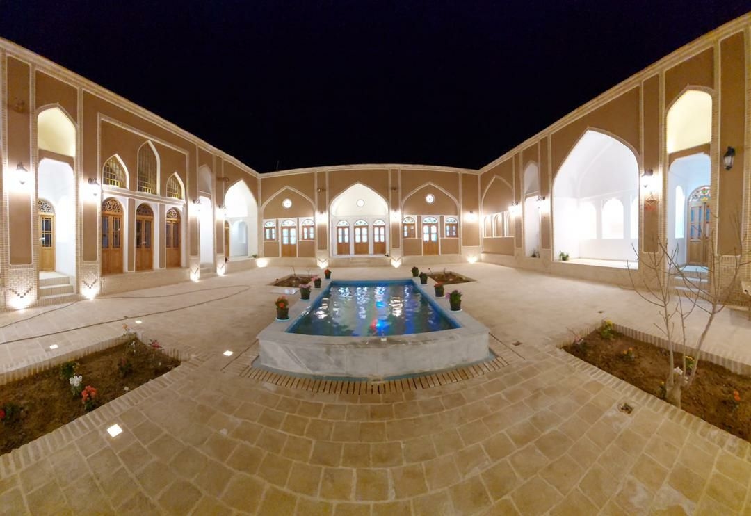 اجاره اقامتگاه بوم گردی سنتی در اردستان - 4 تخته