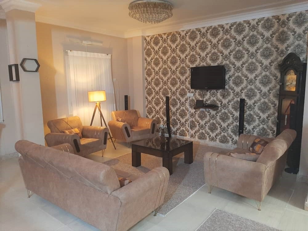 اجاره منزل ویلایی سه خوابه همکف  نزدیک ساحل در قشم