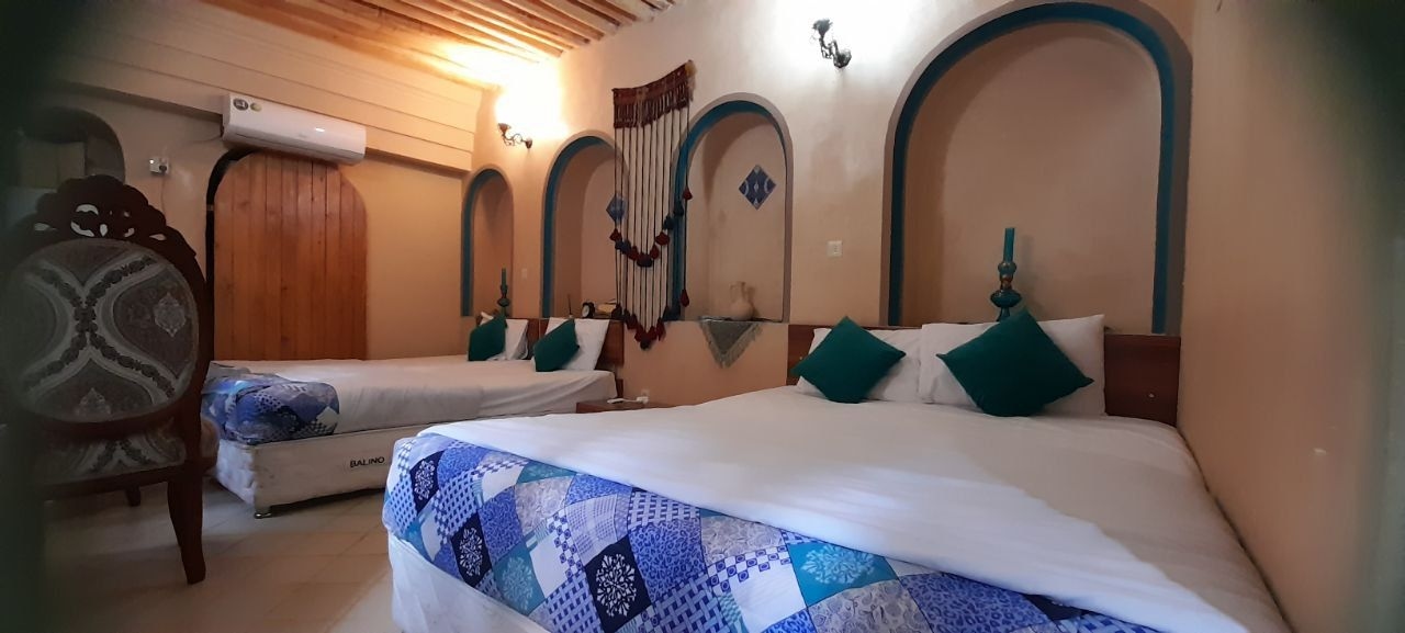 اجاره اتاق سنتی در بلوار کریم خان زند - پنج دری