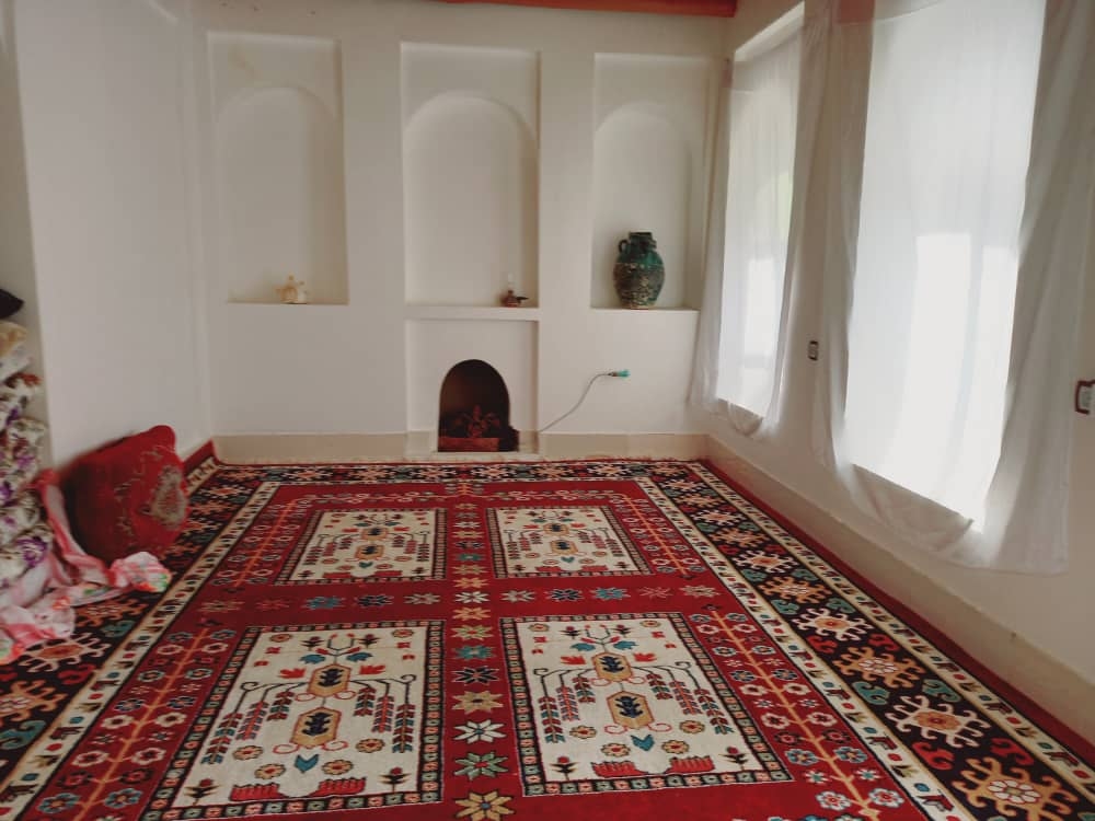 اقامتگاه بومگردی در روستای بادنجان جهرم- مهتاب