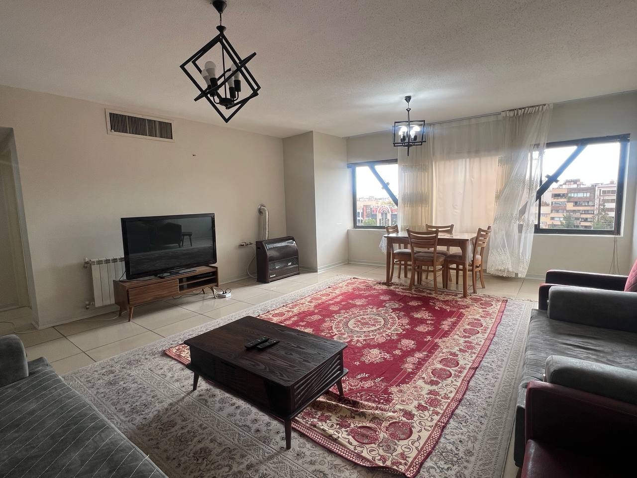 اجاره آپارتمان دو خواب مبله در چمران - واحد 5 جنوبی