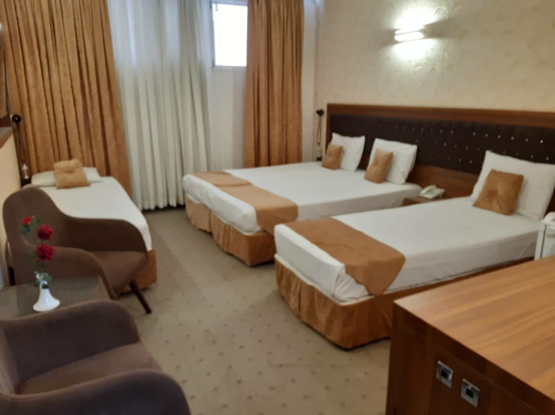 اجاره هتل 2 ستاره در امام رضا مشهد - 4 تخته