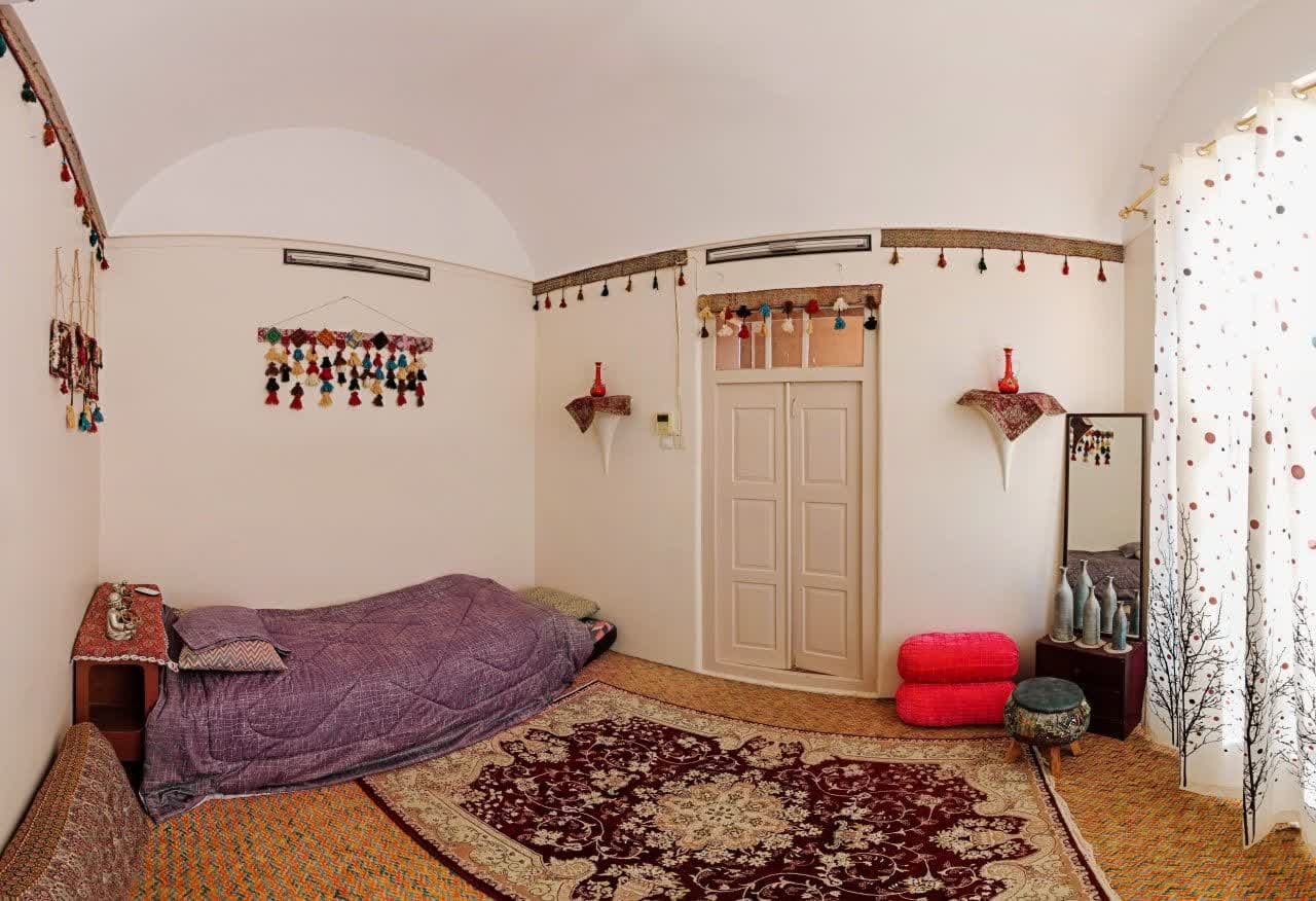 اجاره اتاق یک تخته در تفت - 15متر