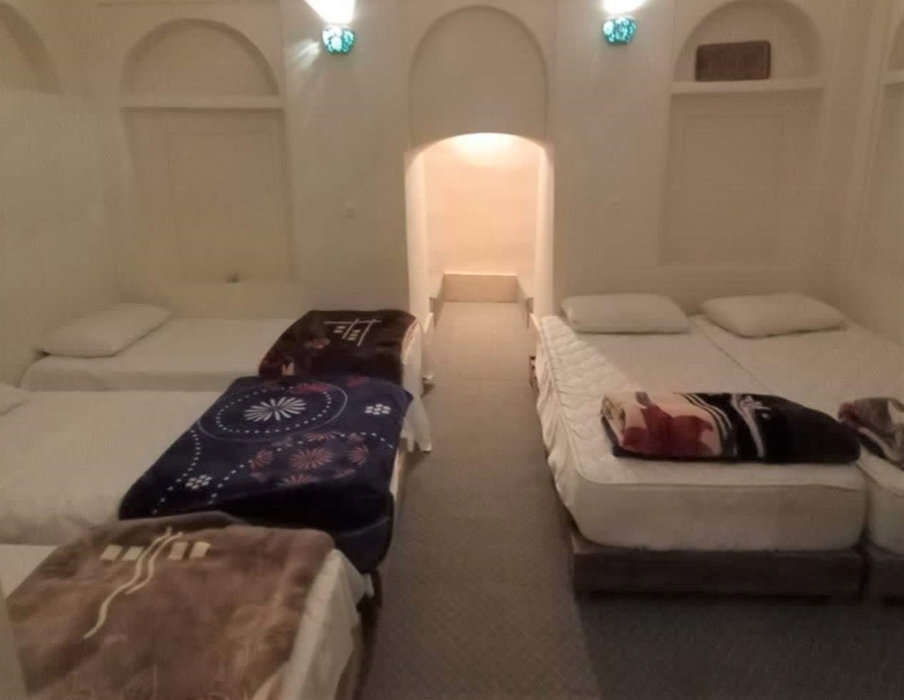 بومگردی سنتی در خیابان امام یزد - پنج تخته