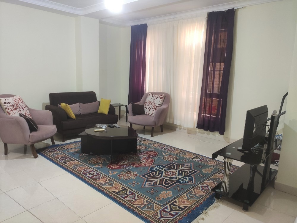 اجاره آپارتمان یک خوابه 75 متری در خیابان آزادگان بندر عباس-طبقه2