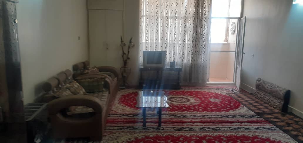 اجاره متزل تک خوابه  نزدیک دریاچه باغ فدک اصفهان-طبقه اول