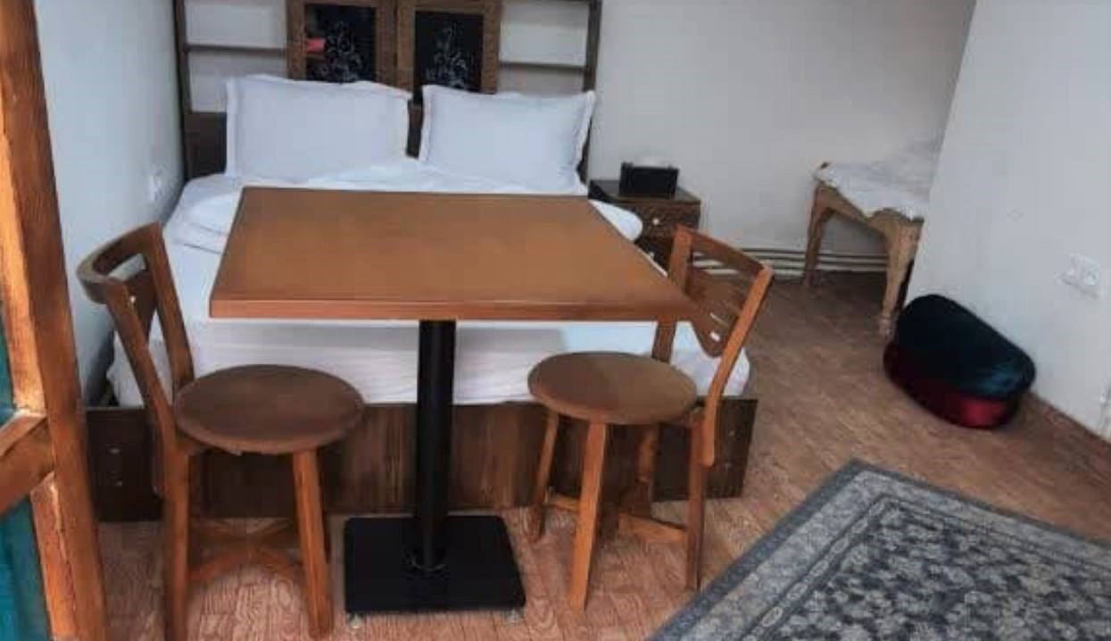 اجاره بومگردی دوتخته در سرچمند فیروزکوه