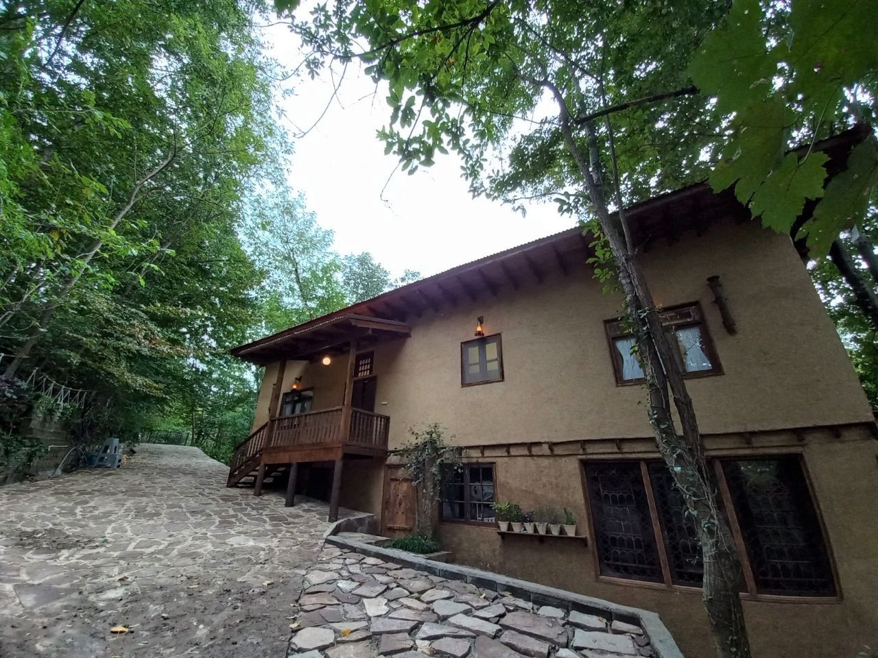 اجاره ویلا در کوبیجار لاهیجان - شاه نشین بالا