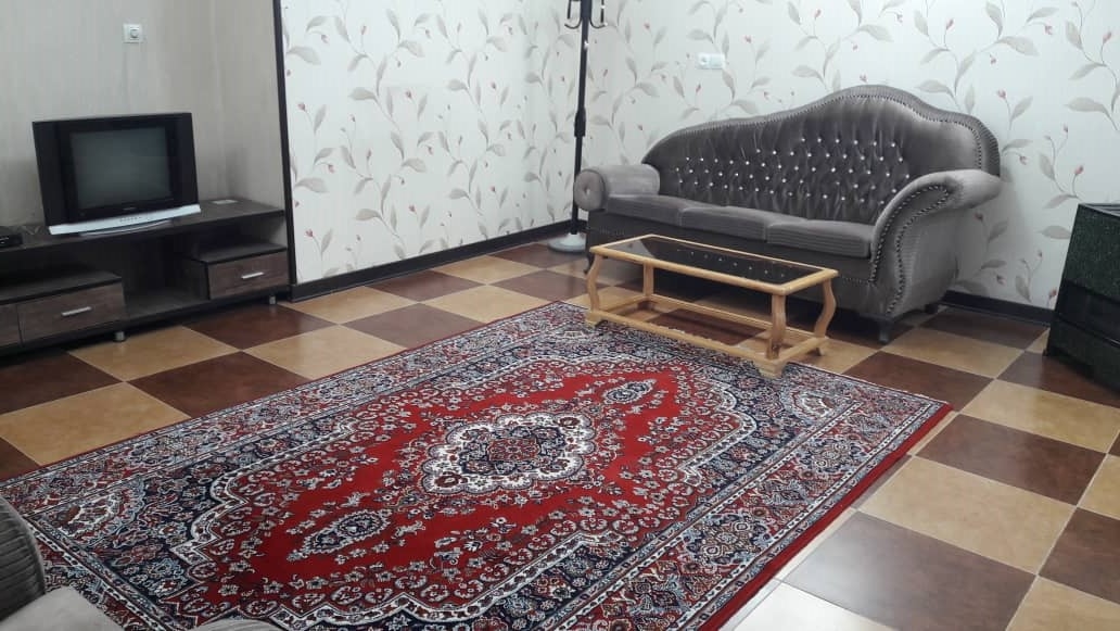 اجاره سوئیت و خانه مبله یک خوابه  در کوی خاتم همدان-همکف