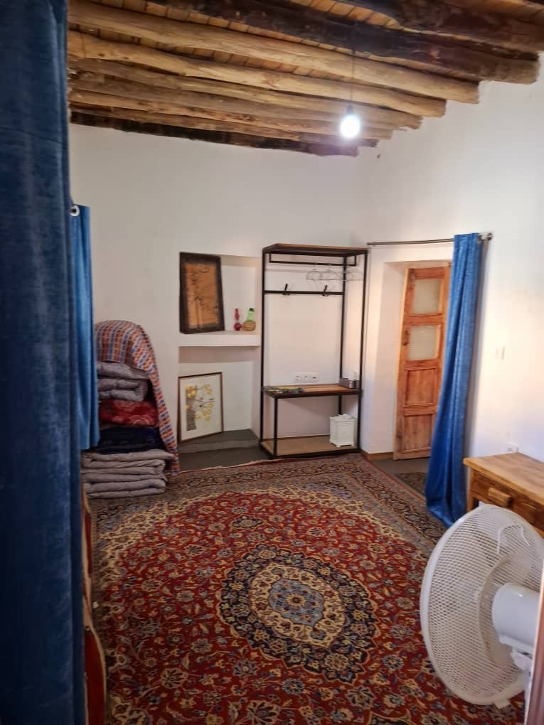 اجاره اتاق سنتی در اردکان سپیدان -103