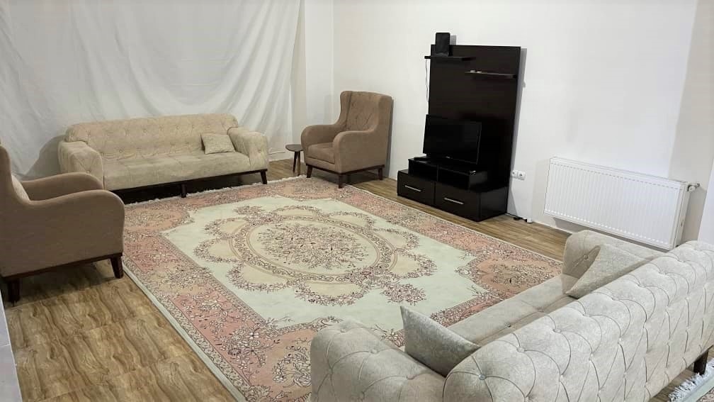 اجاره آپارتمان دو خواب در کوی نصر - طبقه دوم