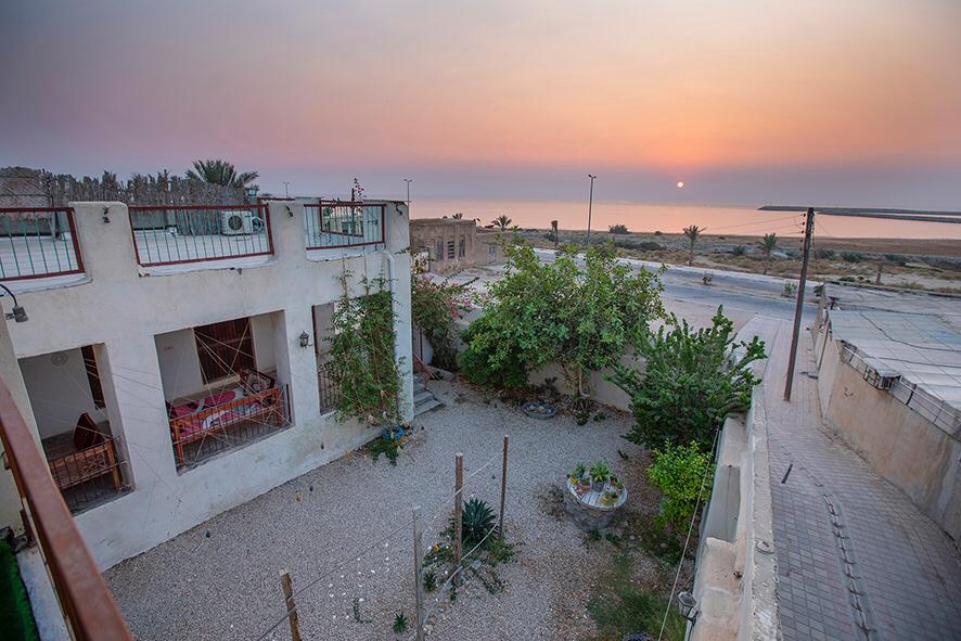 اجاره اتاق بومگردی در بندر رستمی - جهاز بوم