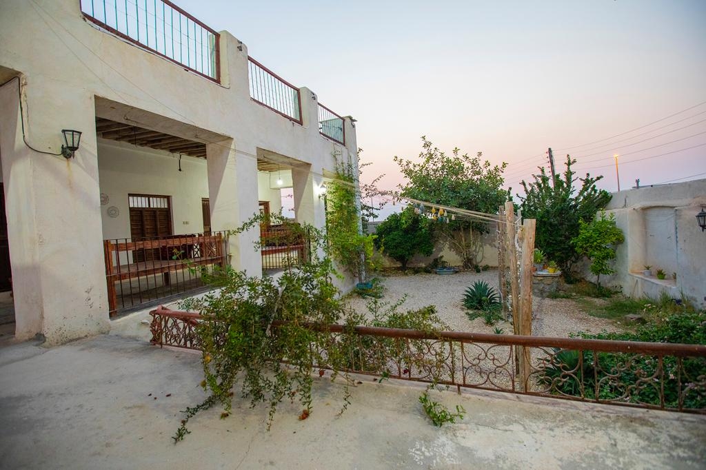 اجاره اتاق بومگردی در بندر رستمی - جاشو