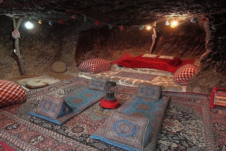 اجاره اقامتگاه صخره ای در روستای میمند - 36 متر