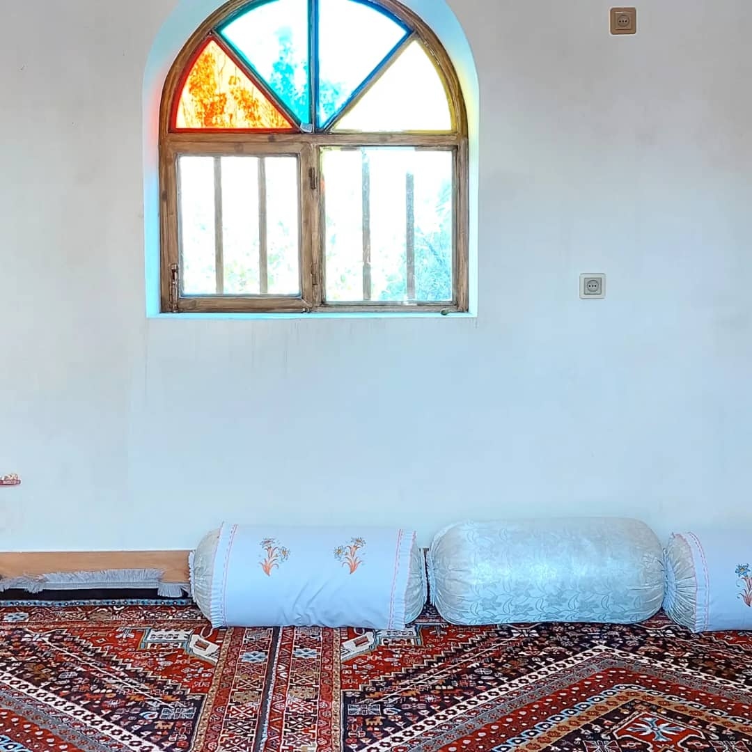 اجاره سوئیت بومگردی استخر آبسرد در کازرون - گچی