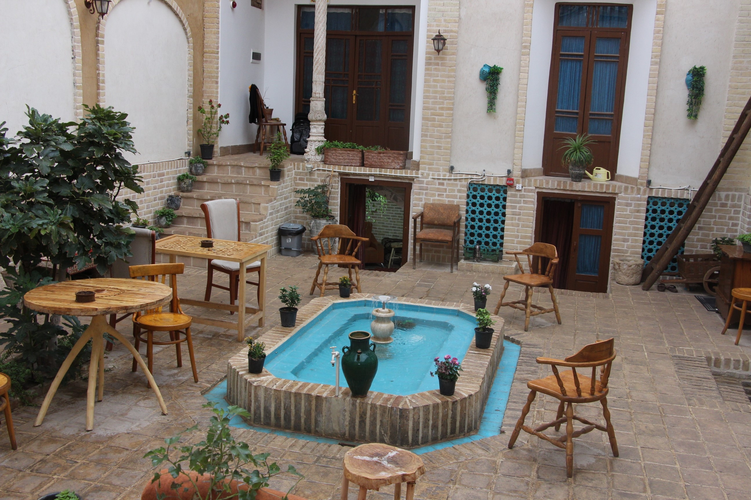 اجاره اتاق یک تخته در چهار مردان - شیراز