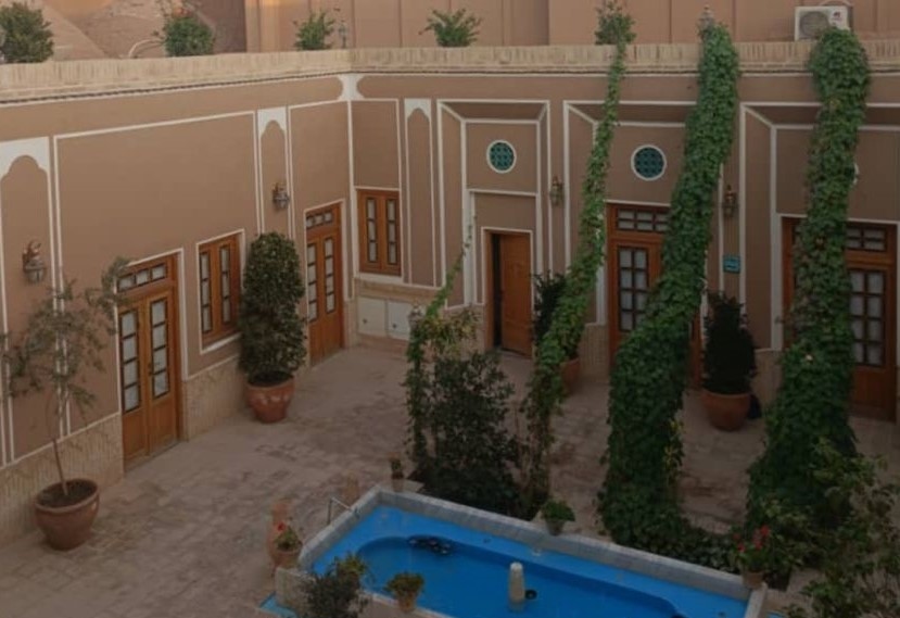 اجاره بومگردی در خیابان گلسرخ - سعادت