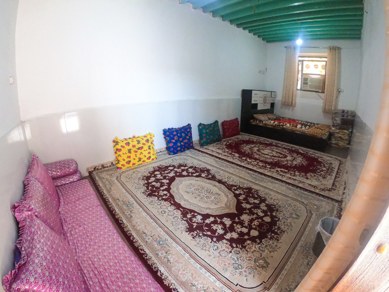 اجاره اتاق سنتی در بندرخمیر - اتاق دو