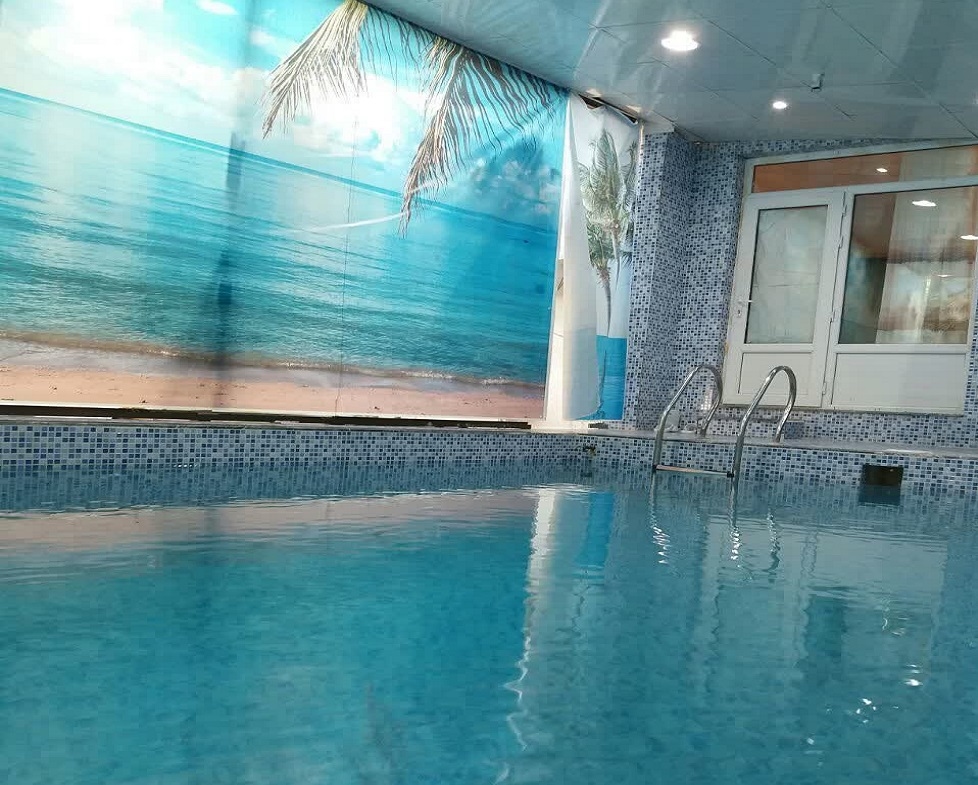 اجاره ویلا با استخر آبگرم در تنکابن - شیشه ای