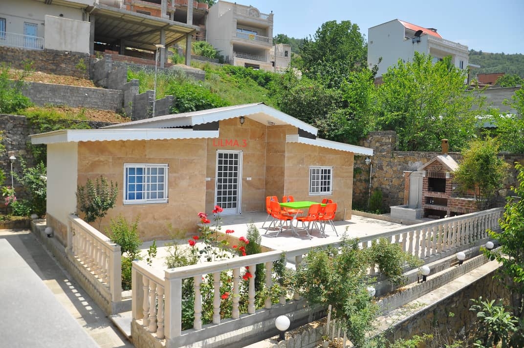 اجاره ویلا در روستای پلکانی ریگ چشمه بالا - مینودشت _ واحد سه