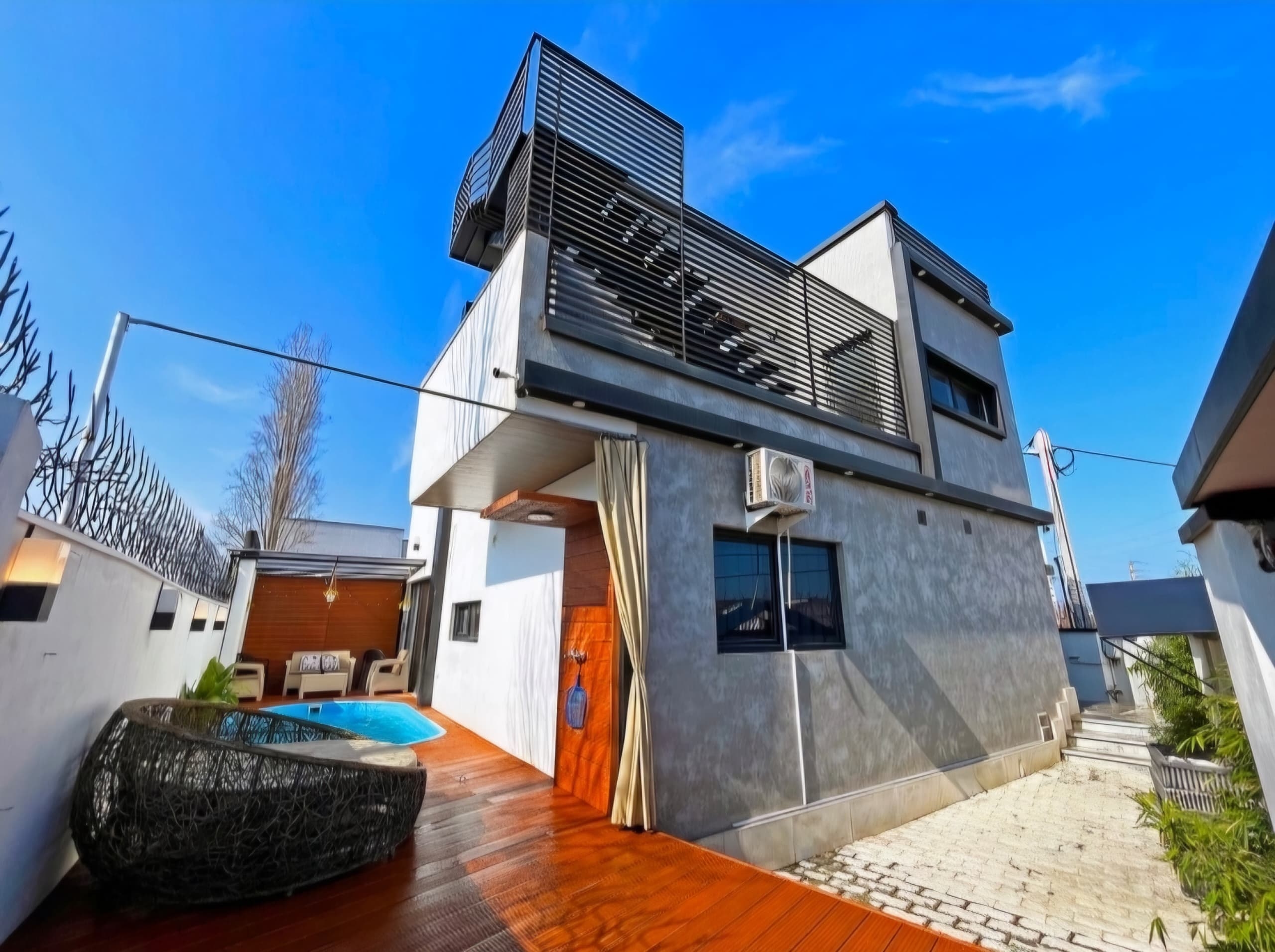 اجاره ویلا با استخر روباز آبگرم در هچیرود چالوس- بوستان