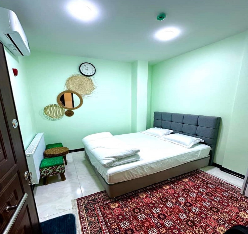اجاره اتاق هتل در نزدیکی نقش جهان - دو تخته
