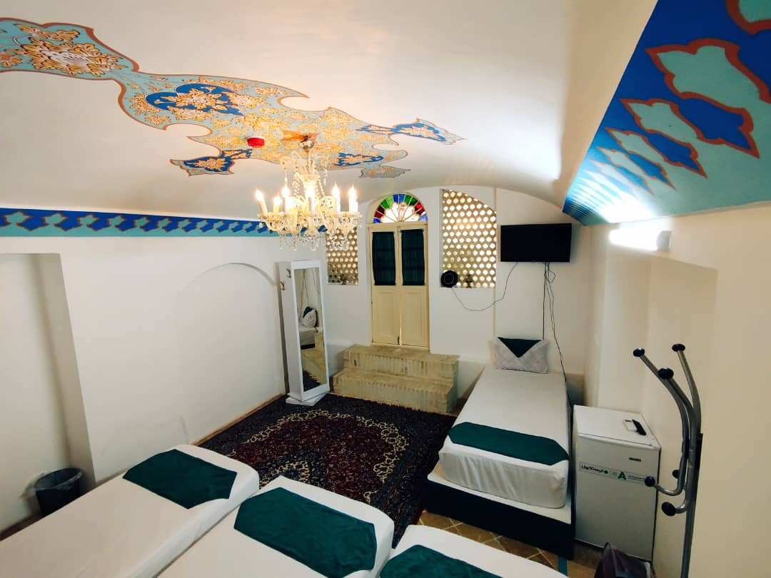 اجاره اتاق بومگردی چهار تخته مستر در کاشان - 106