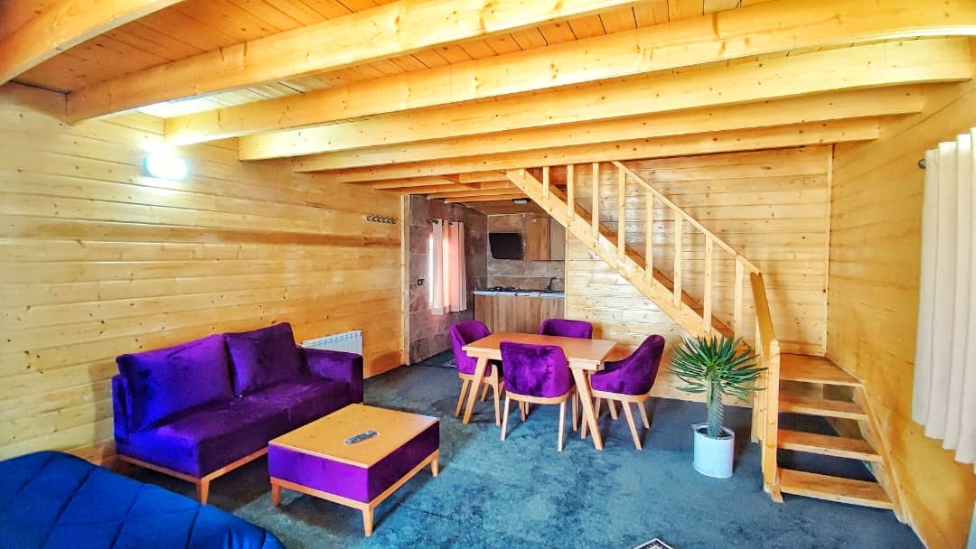 اجاره کلبه سوئیسی در سیاه گلوندان رشت - بلوط