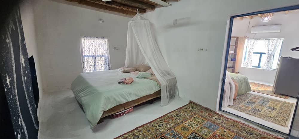 اجاره اتاق بومگردی ساحلی در روستای تورگان قشم - اتاق دریا یک