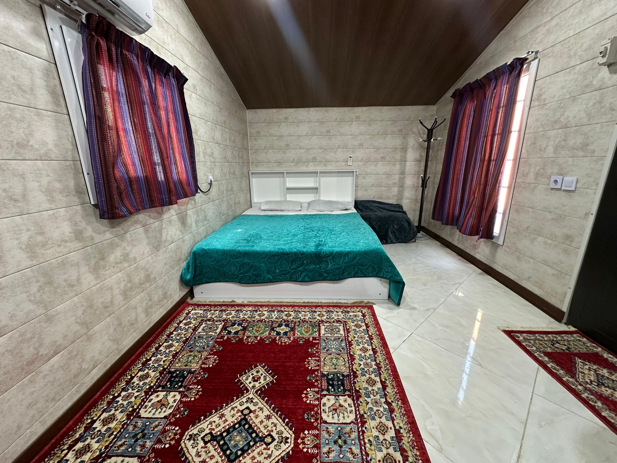 اجاره بومگردی ساحلی در روستای نخیلو بندرمقام - فلت مستر