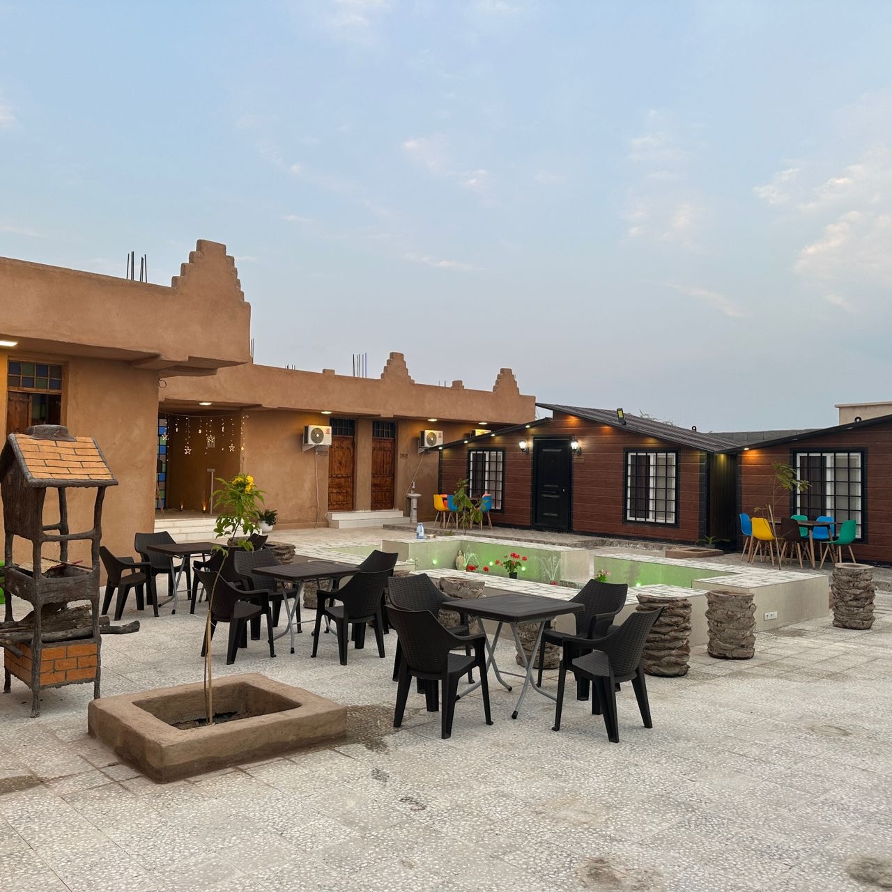 اجاره بومگردی ساحلی در روستای نخیلو بندرمقام - سنتی 9 متری غیرمستر