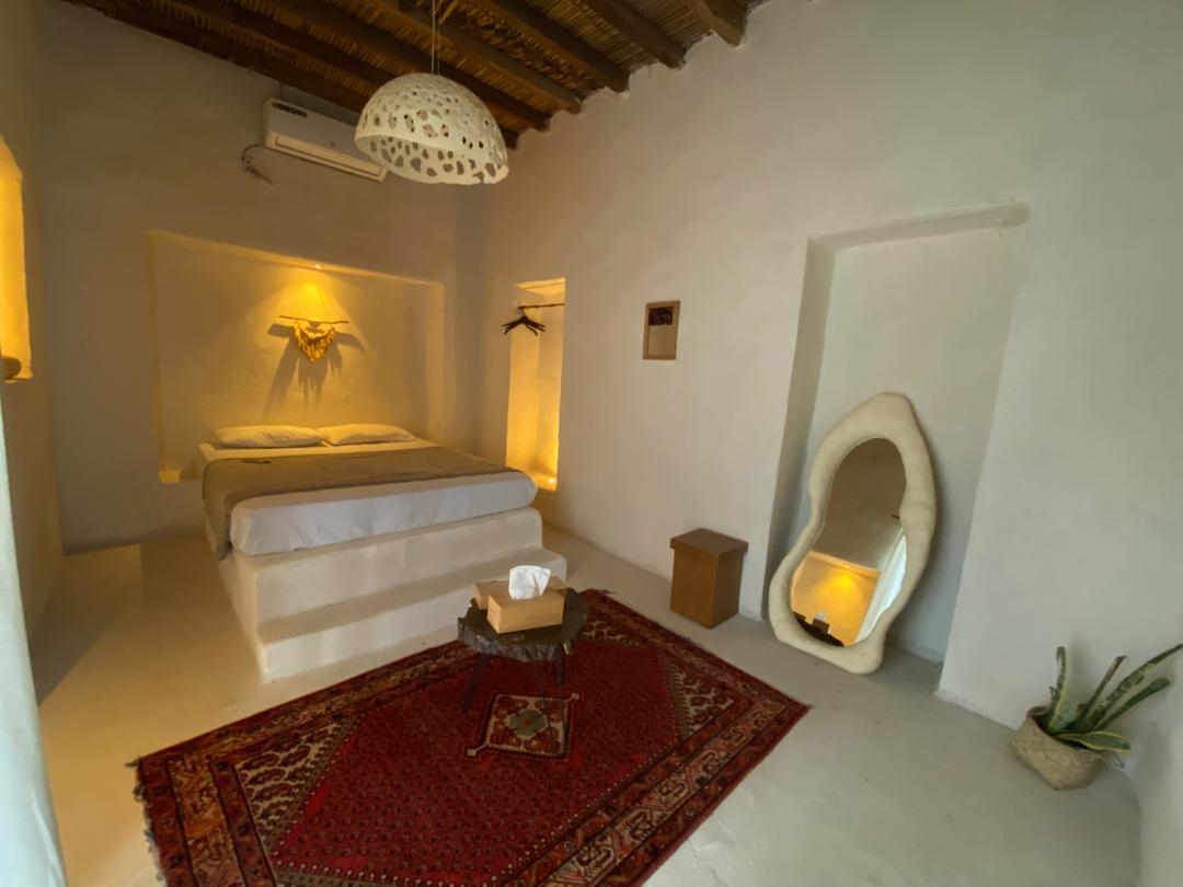 اجاره اتاق بومگردی در طبل قشم - اتاق سالمونت