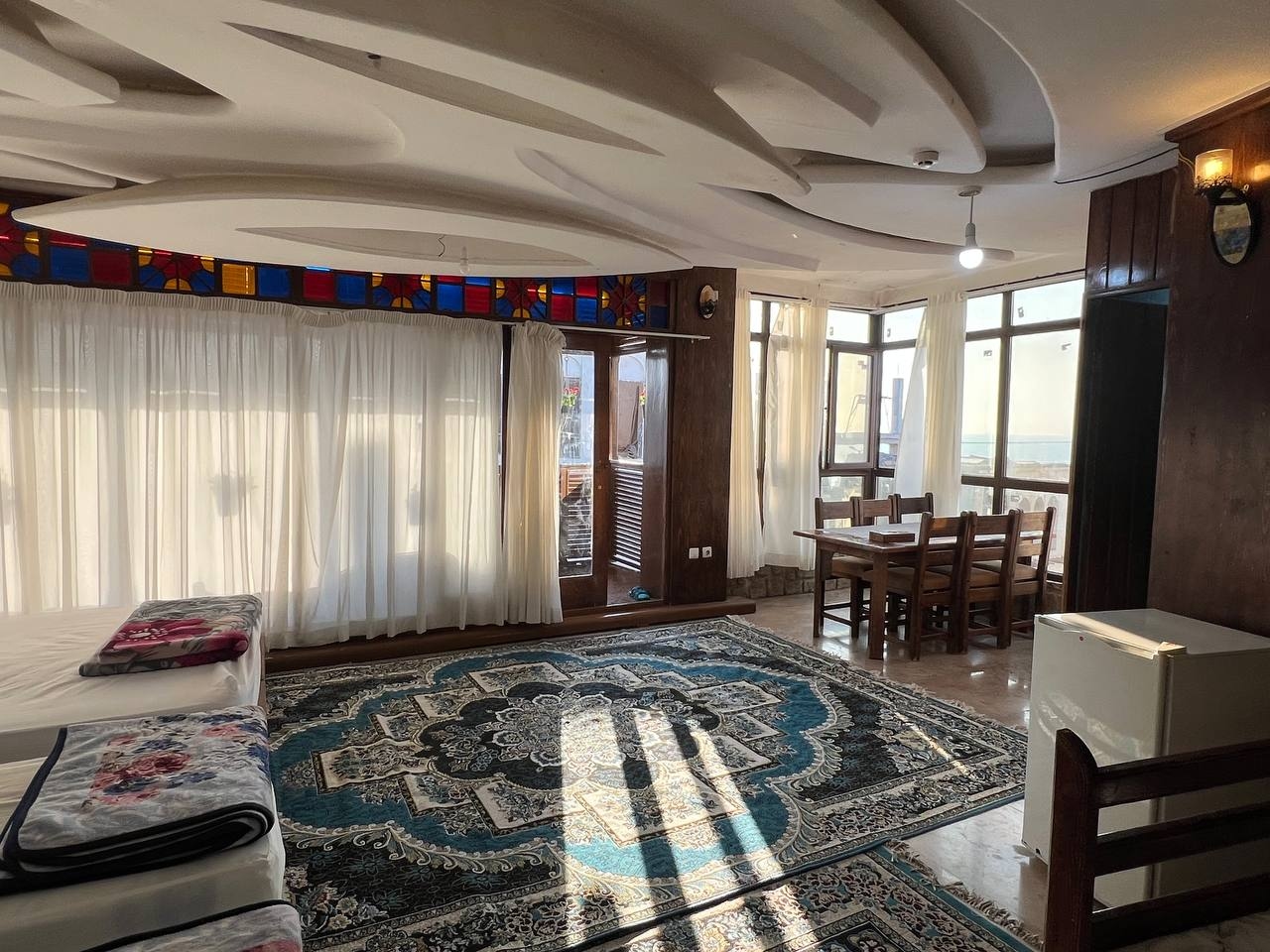 اجاره اتاق بومگردی ساحلی در بوشهر - لاجورد 1