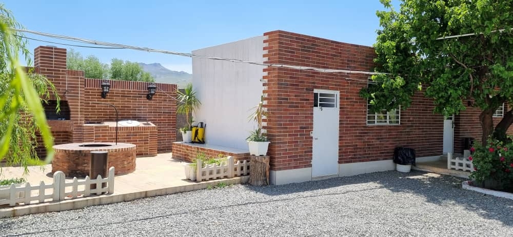 اجاره خانه ی ویلایی دارای استخرآبگرم در صحنه - کرمانشاه