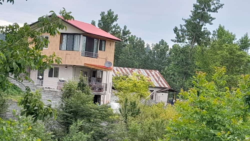 اجاره ویلا جنگلی در خلیل کلا لفور - تراس شیشه ای