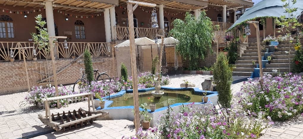 اقامتگاه بومگردی در اردل