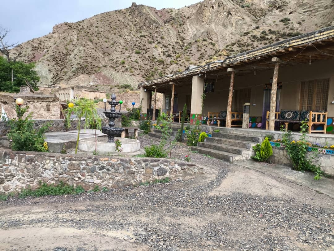 اجاره بومگردی روستای چهارراه کلات - دلبر