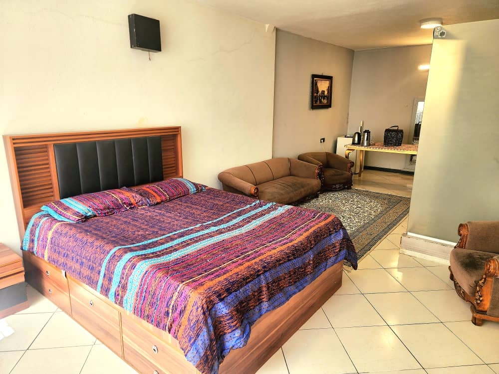 اجاره سوئیت در معالی آباد - زیر همکف