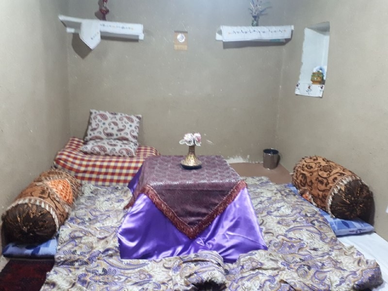 اجاره اتاق سنتی در روستای درخت سپیدار بینالود - خاله زیبا