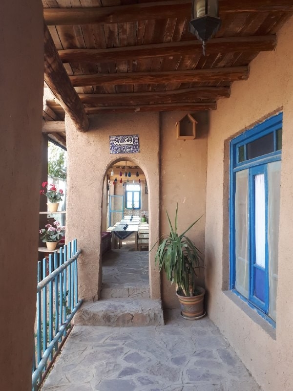 اجاره خانه روستایی در درخت سپیدار بینالود - سرای مامان